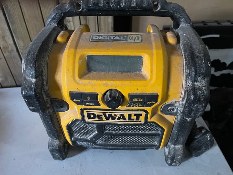Dewalt radio 