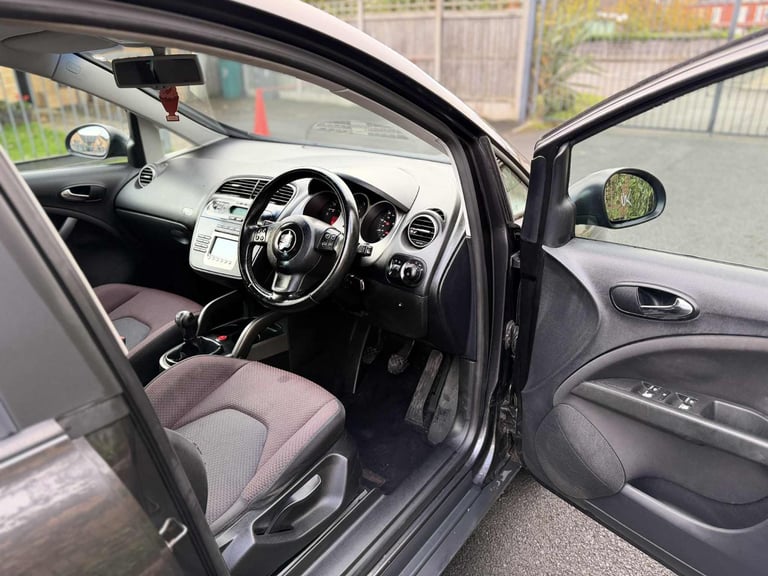 Seat, TOLEDO, Hatchback, 2005, Manual, 1968 (cc), 5 doors