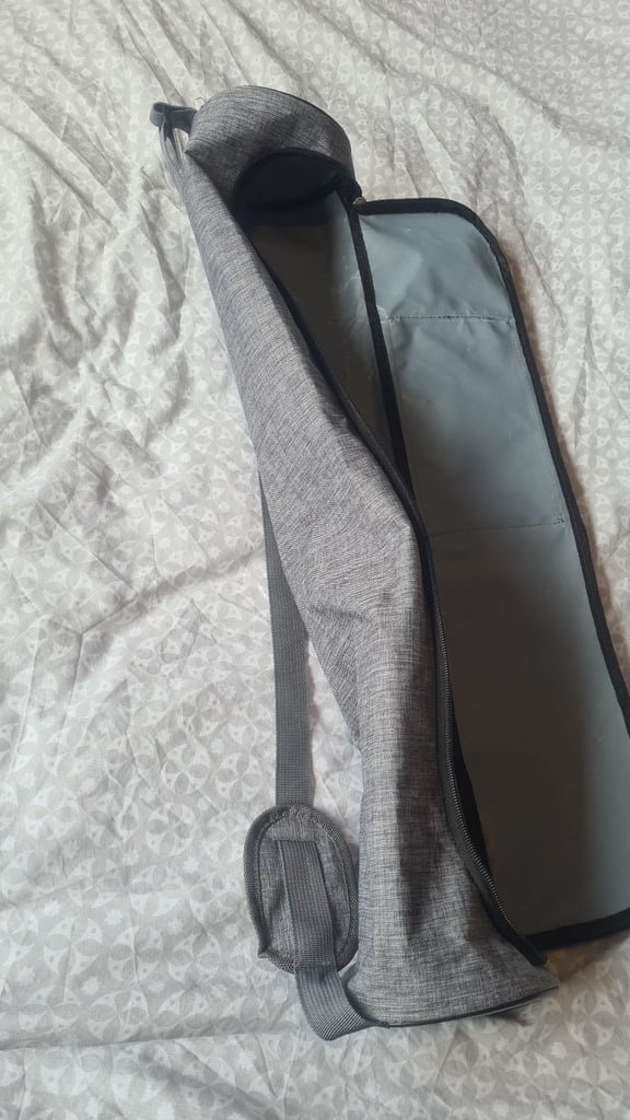 Nicegood yoga matt/ equipment shoulder bag. Excellent condition