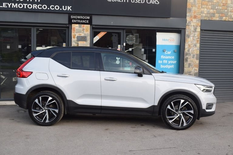 2019 Volvo XC40 2.0 D3 R DESIGN Pro 5dr Geartronic ESTATE DIESEL Automatic