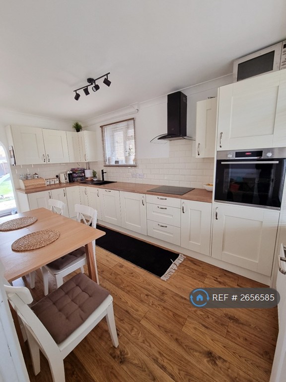 3 bedroom house in Gawdy Road, Norwich, NR7 (3 bed) (#2656585)