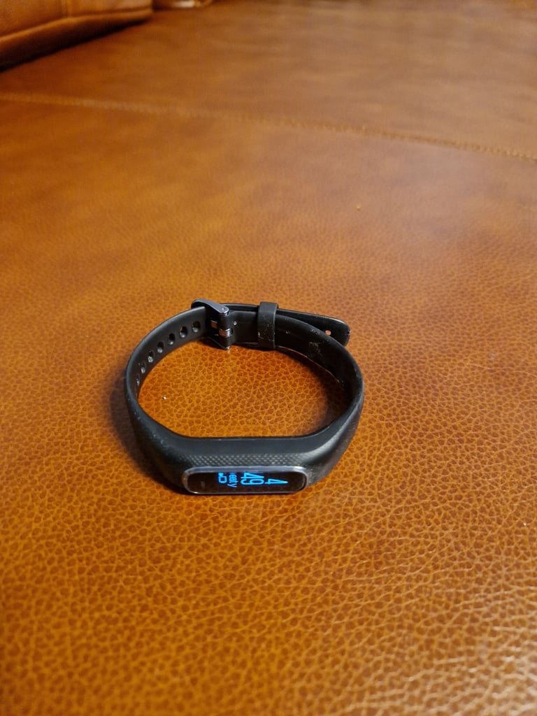 Garmin VivoSmart 4 - Used