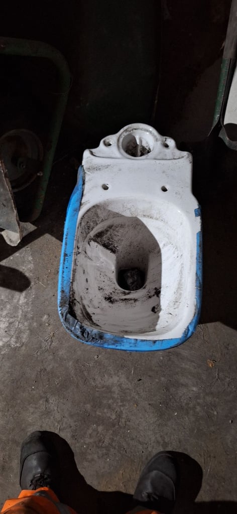 Toilet and sink brand new 