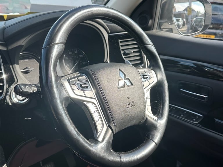 2016 Mitsubishi Outlander 2.0h 12kWh GX4hs SUV 5dr Petrol Plug-in Hybrid CVT 4WD Euro 6 (s/s) (20...