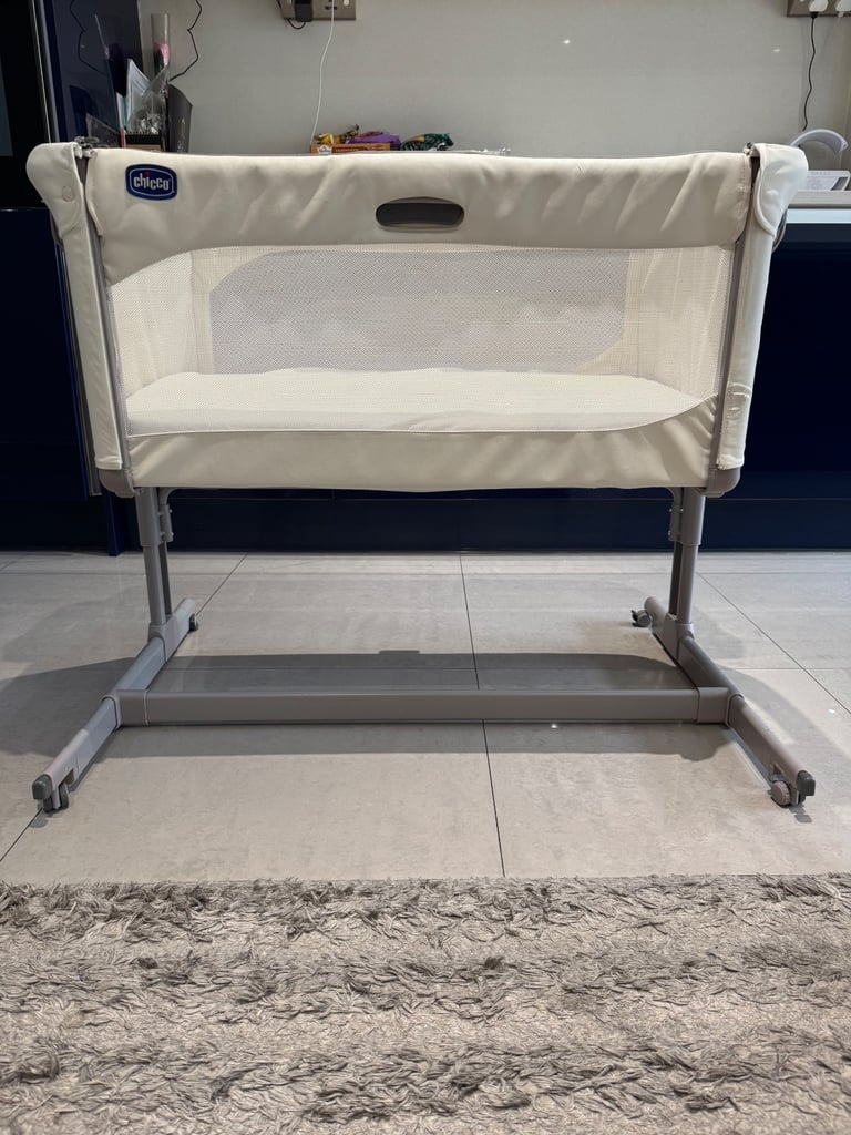 Chicco next to me crib