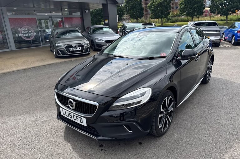 2019 19 VOLVO V40 CROSS COUNTRY 1.5 T3 GPF PRO HATCHBACK 5DR PETROL AUTO EURO 6 