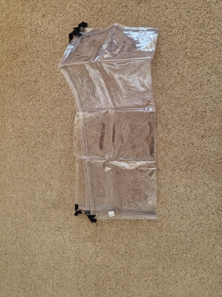 Rabbit hutches, Outside run, Food & Accessories 