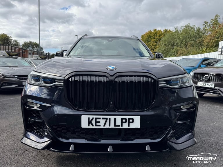 2022 BMW X7 4.4 M50i V8 Dark Shadow Edition SUV 5dr Petrol Auto xDrive Euro 6 (s/s) (53 ESTATE Pe...