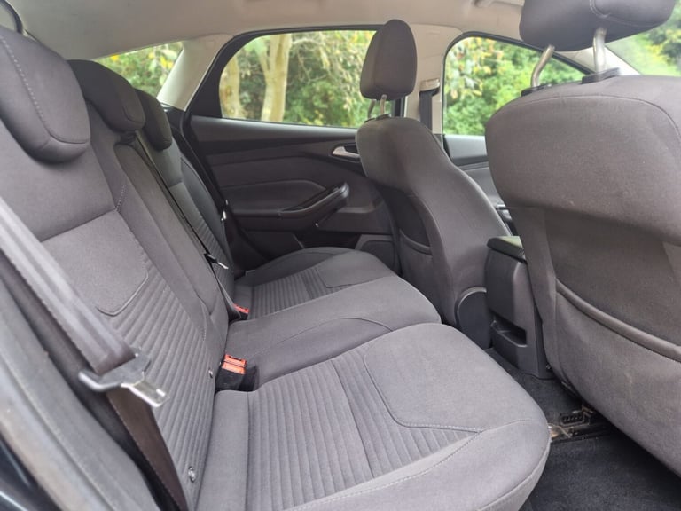 2015 Ford Focus 1.6 TDCi 115 Titanium 5dr HATCHBACK Diesel Manual - Image 10