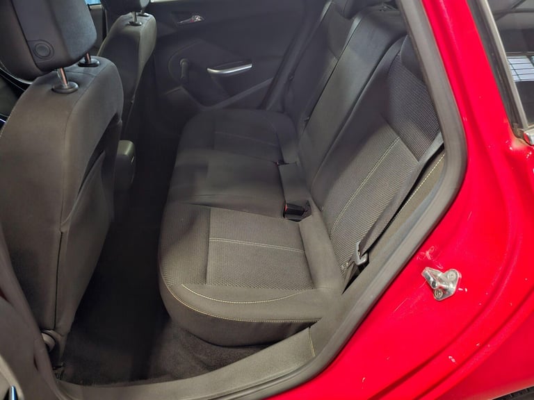 Vauxhall Astra 1.7 CDTi SRi Euro 5 5dr Diesel Manual - Image 15