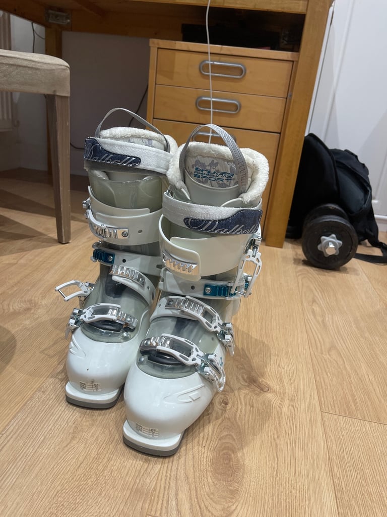 image for dalbello raya ski boots size uk8