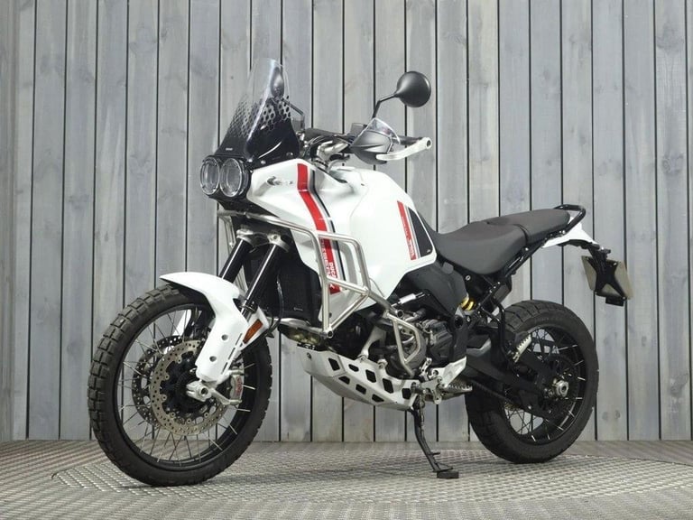 2022 72 DUCATI DESERTX