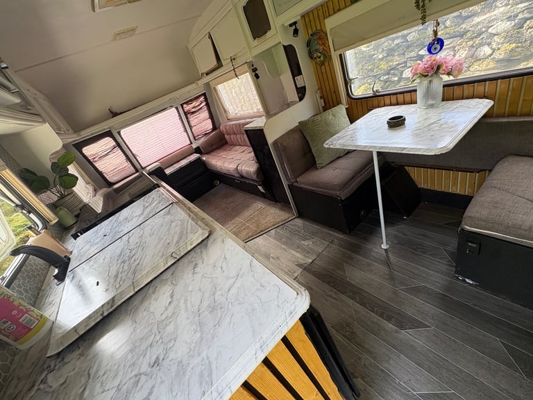Avondale caravan 4 berth