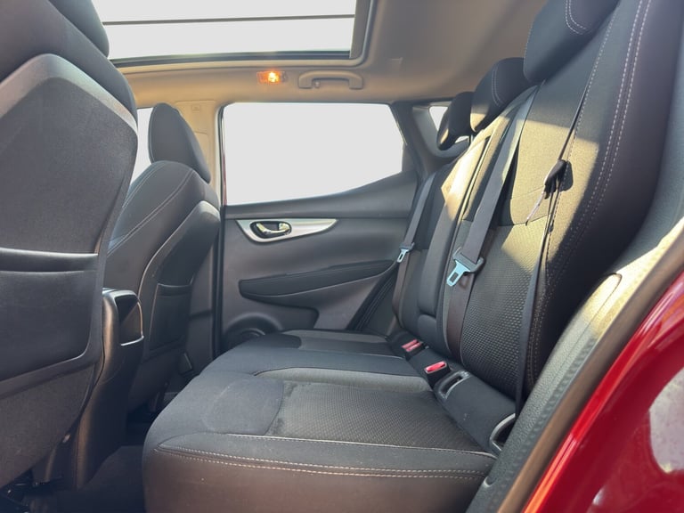 2018 Nissan Qashqai 1.2 DiG-T N-Connecta 5dr HATCHBACK Petrol Manual
