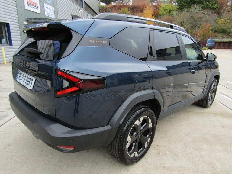  Dacia Bigster 1.2 TCe 140 EXTREME MHEV MILD HYBRID EURO 6 (s/s) LEFT HAND DRIVE  SUV Petrol Manual
