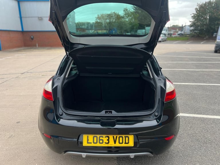 2013 Renault Megane 1.5 dCi Knight Edition Euro 5 (s/s) 5dr HATCHBACK Diesel Manual