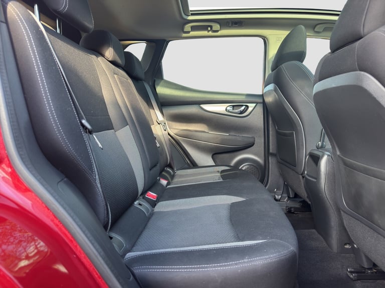2018 Nissan Qashqai 1.2 DiG-T N-Connecta 5dr HATCHBACK Petrol Manual