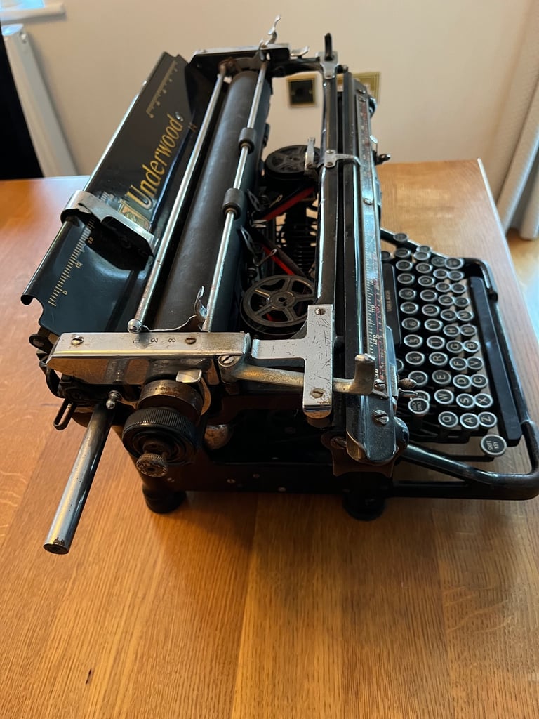 1934 underwood no 6-14 typewriter 