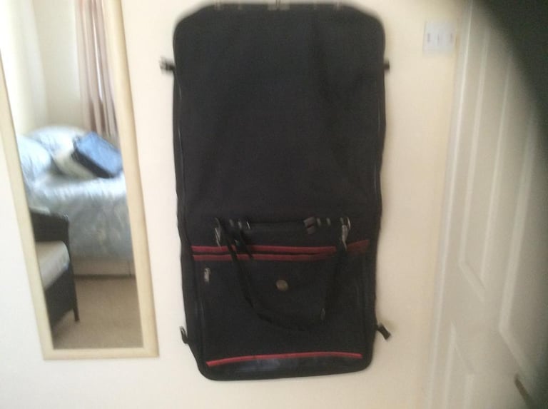Suit/Dress Carrier Case 