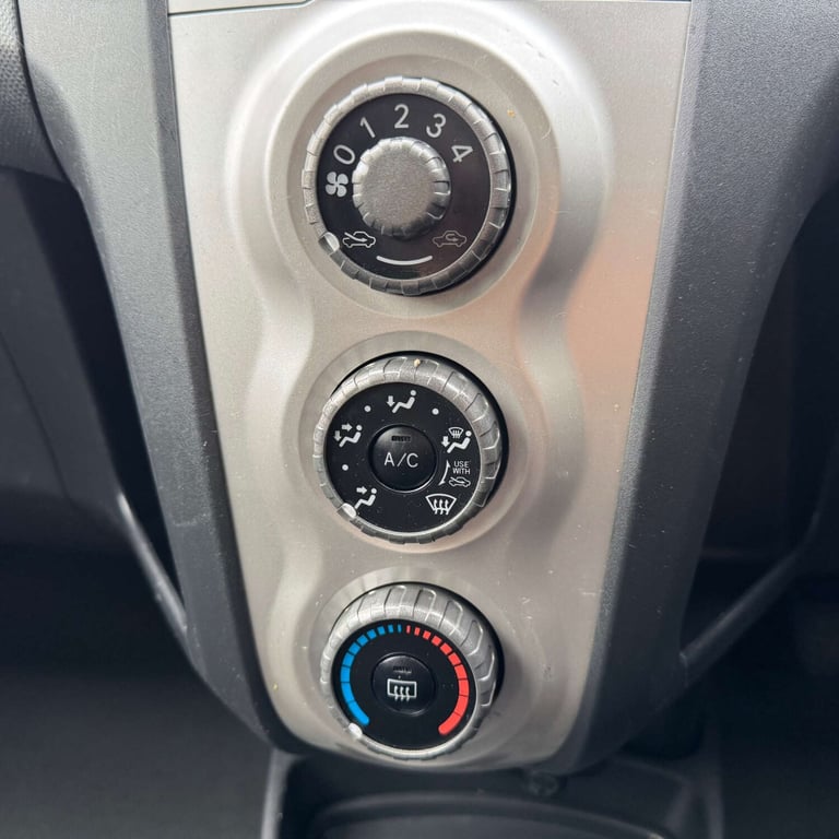 2006 Toyota Yaris 1.0 Yaris T3 3dr Hatchback Petrol Manual