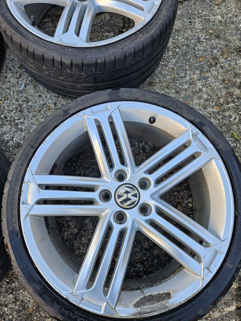 Genuine Mk6 Talladega 19" Golf/Scirocco R Alloys with Tyres 