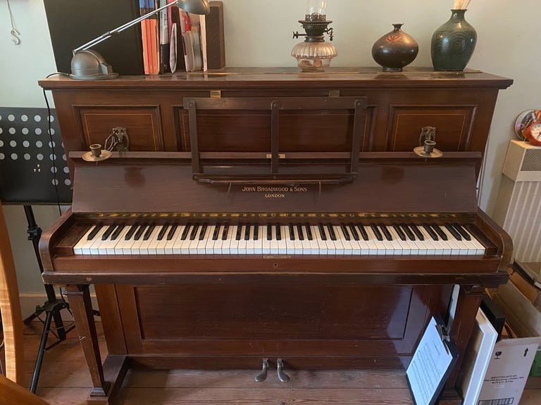 image for Piano upright