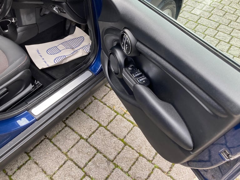 2015 MINI Hatch 1.2 One 5dr HATCHBACK PETROL Manual