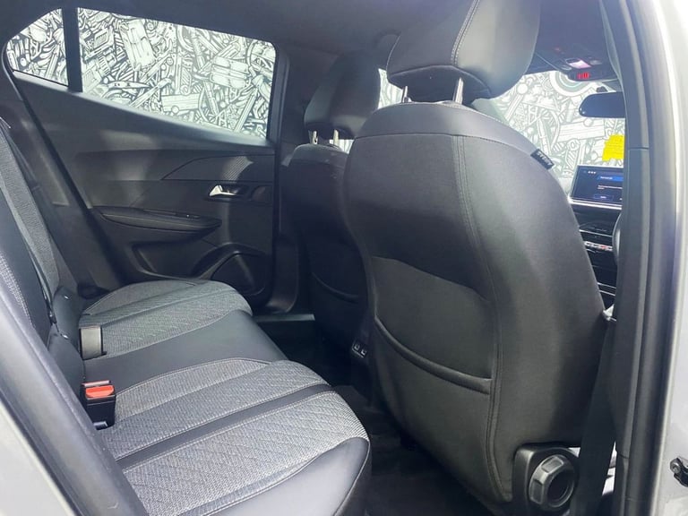 2023 Peugeot 2008 1.2 PureTech Allure SUV 5dr Petrol EAT Euro 6 (s/s) (130 ps) HATCHBACK Petrol A...