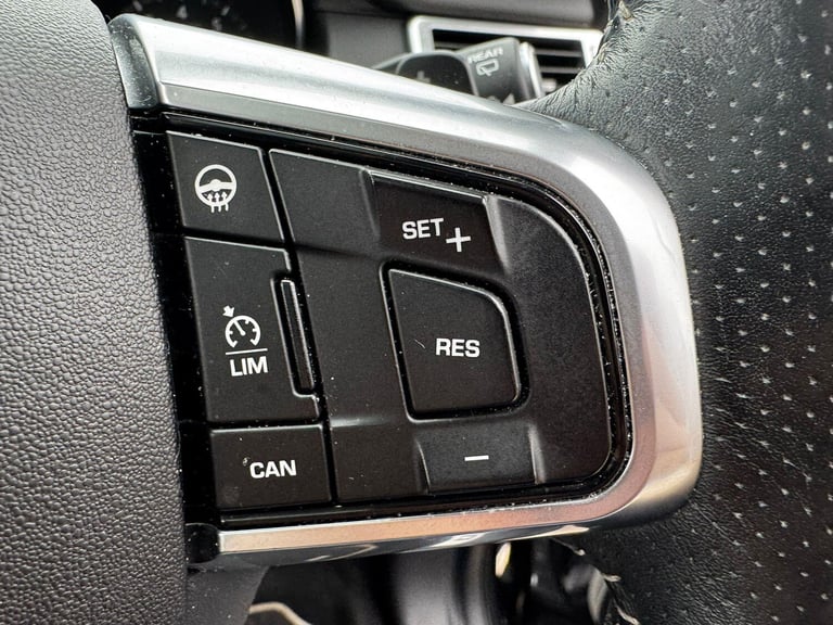 2017 Land Rover Discovery Sport 2.0 Si4 HSE Dynamic Lux Auto 4WD Euro 6 (s/s) 5dr ESTATE Petrol A...