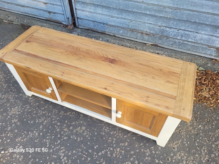 Solid oak topped television unit, delivery available 