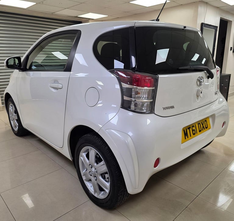 TOYOTA IQ 1.0 VVT-i 2 White Manual Petrol WARRANTY 12 MONTHS MOT