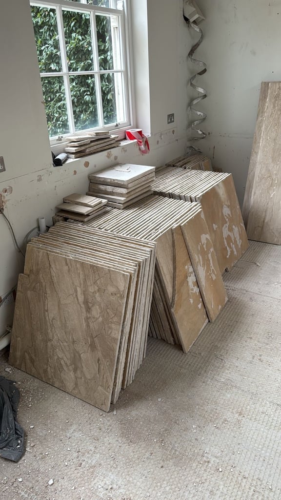 Breccia sarda marble tiles - job lot - 100m2+