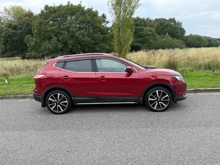 Nissan Qashqai 1.6 dCi Tekna 2WD Euro 6 5dr DIESEL MANUAL 2015/65