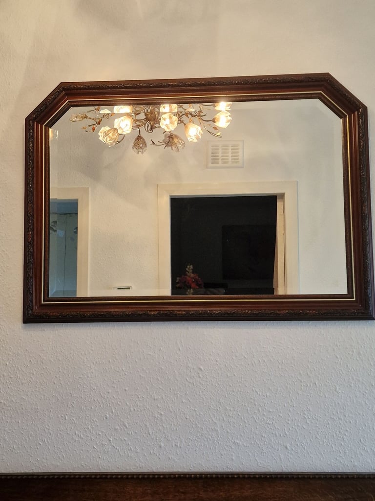Sideboard and mirror 