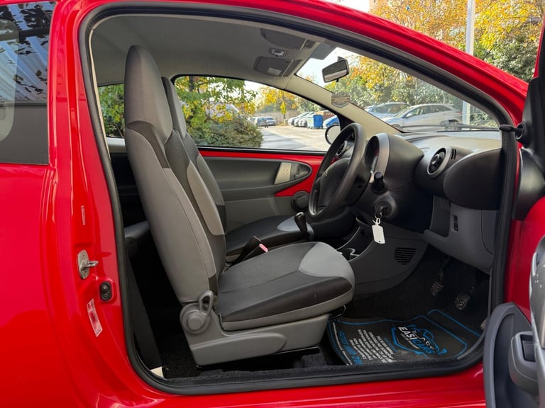 2008 Peugeot 107 1.0 12V Kiss Euro 4 3dr HATCHBACK Petrol Manual - Image 14