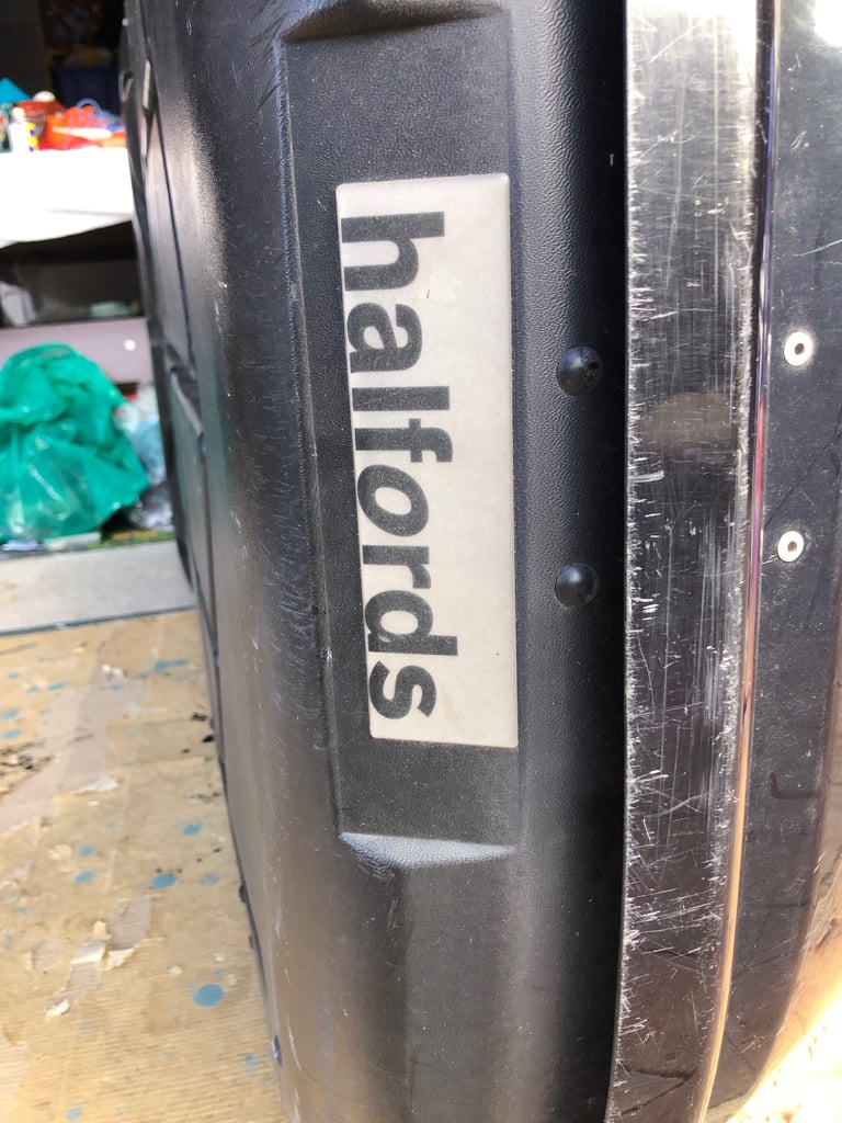 image for Halfords Exodus roof box