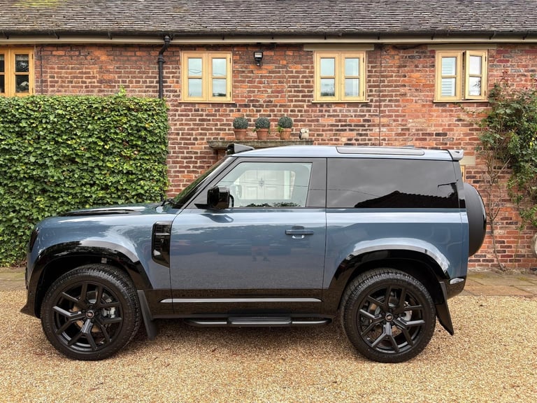 2025 Land Rover Defender 3.0 D250 Hard Top S Auto PANEL VAN Diesel Automatic