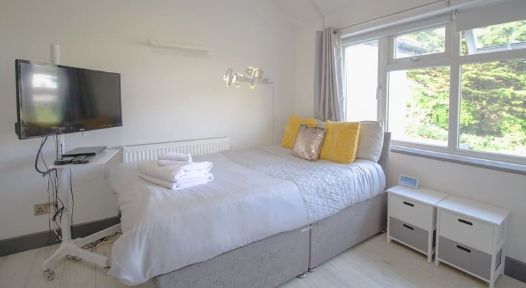 Central located - Dollis Hill Studio Flat 