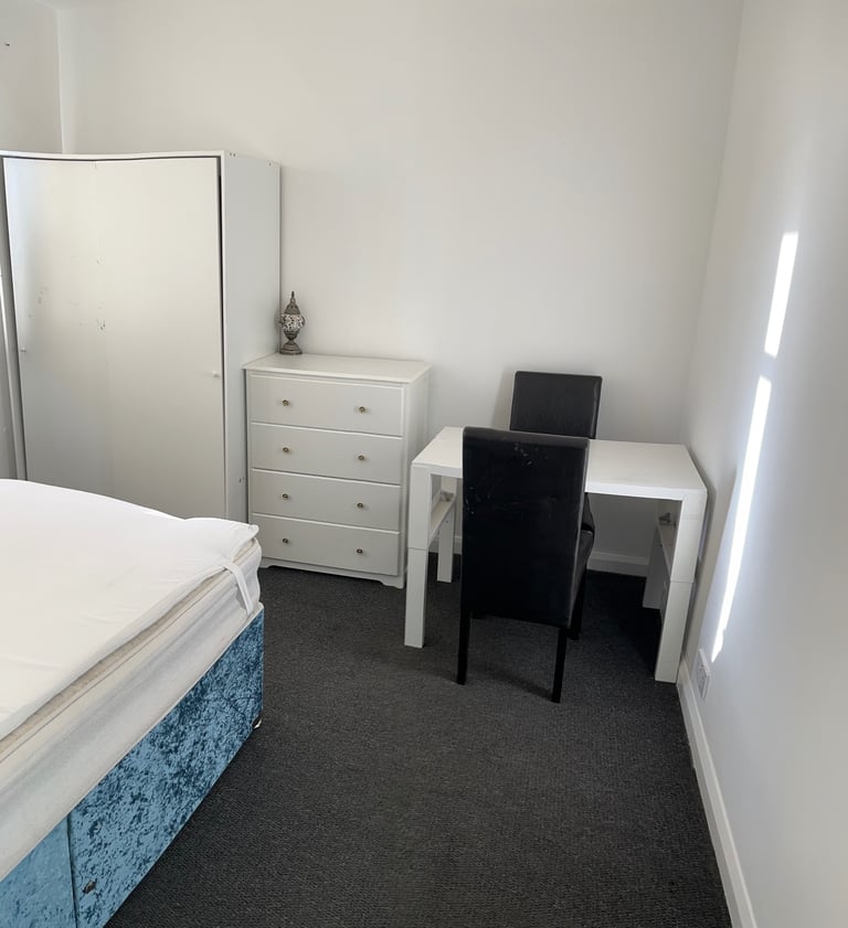 Single and double room available for rend in Feltham 