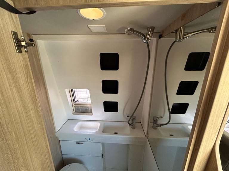 Fiat Weinsberg Carabus 600 K | 4 Berth | Fully Equipped