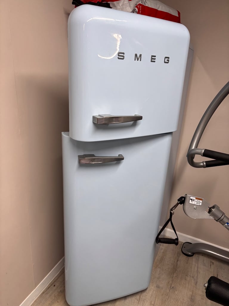 Smeg FAB30RFA_PB Fridge Freezer in Pastel Blue