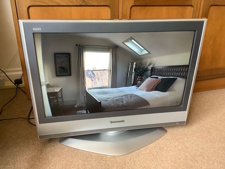 Television Panasonic Viera 26 inch screen