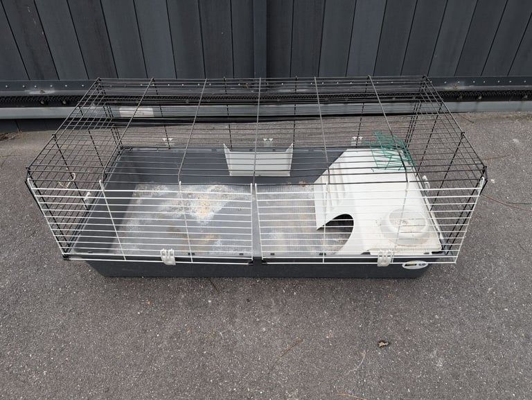 Rabbit/guinea pig cage