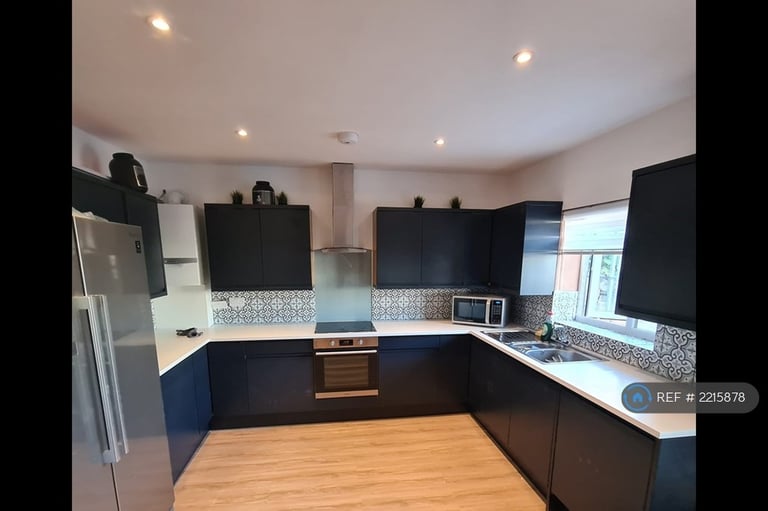 1 bedroom in Day Crescent, Bath, BA2 (#2215878)