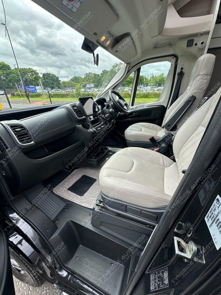 24 SWIFT KON-TIKI SWIFT KON-TIKI 774 6 BERTH MOTORHOME DIESEL