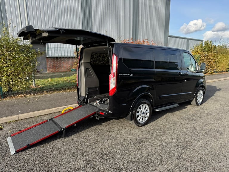 2024 Ford Tourneo Transit Custom Titanium Auto Wheelchair WAV 6 SEATS