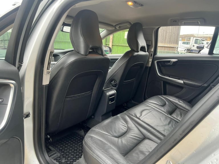 2013 Volvo V60 2.0 D3 SE Lux Euro 5 (s/s) 5dr ESTATE Diesel Manual