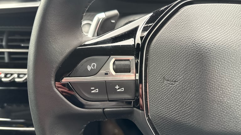 2022 Peugeot 208 1.2 PureTech 100 Allure Premium 5dr EAT8 Petrol Hatchback Hatchback Petrol Autom...