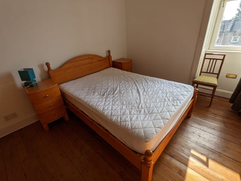 Bedroom to let