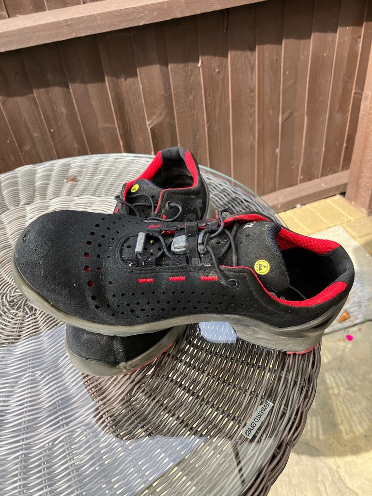 image for Uvex working boots steel toe caps
